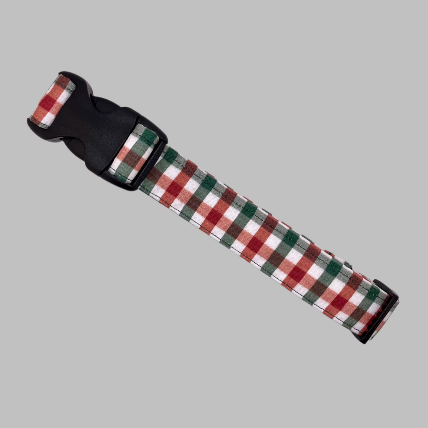 Holiday Plaid Collar