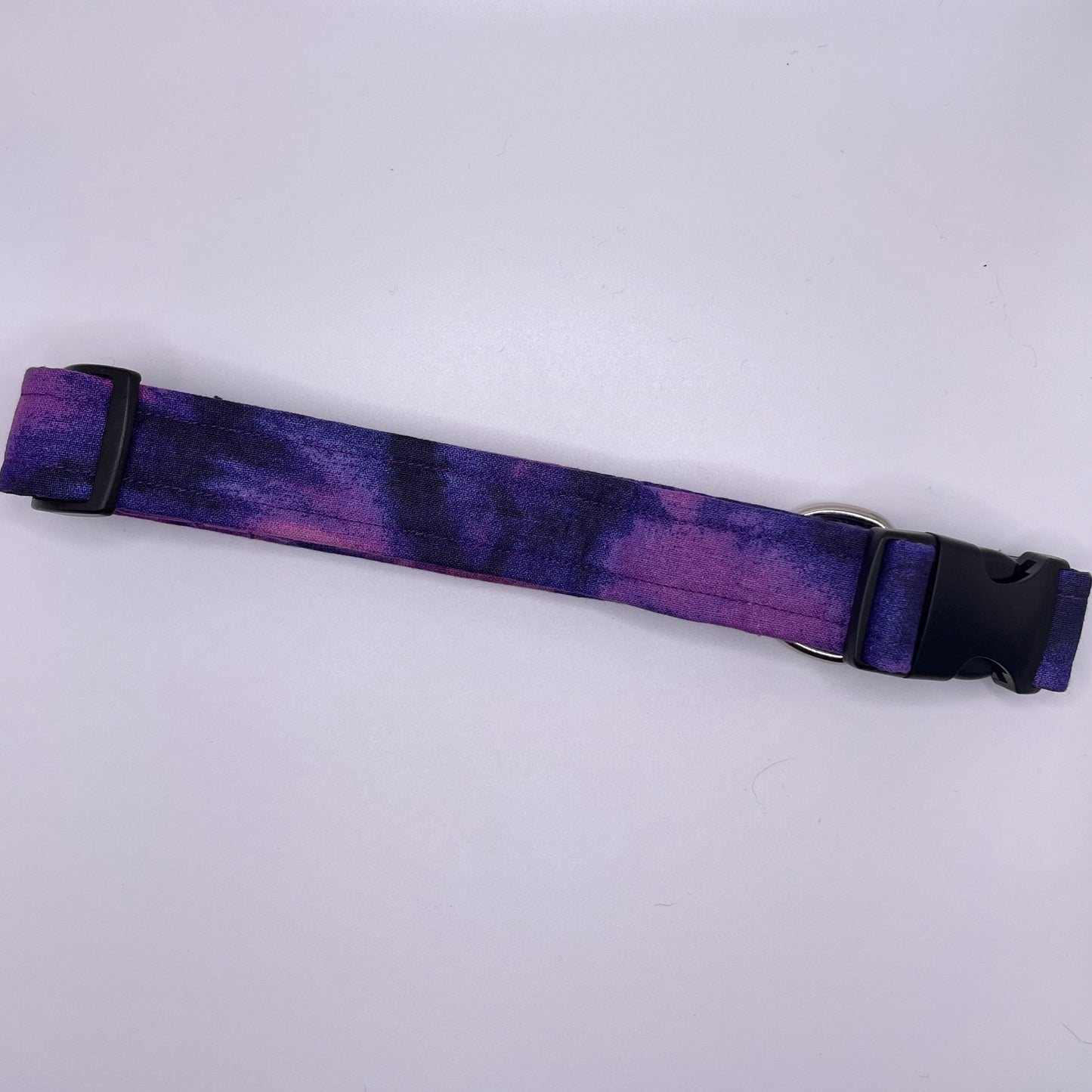 Splashes of Purple Collar