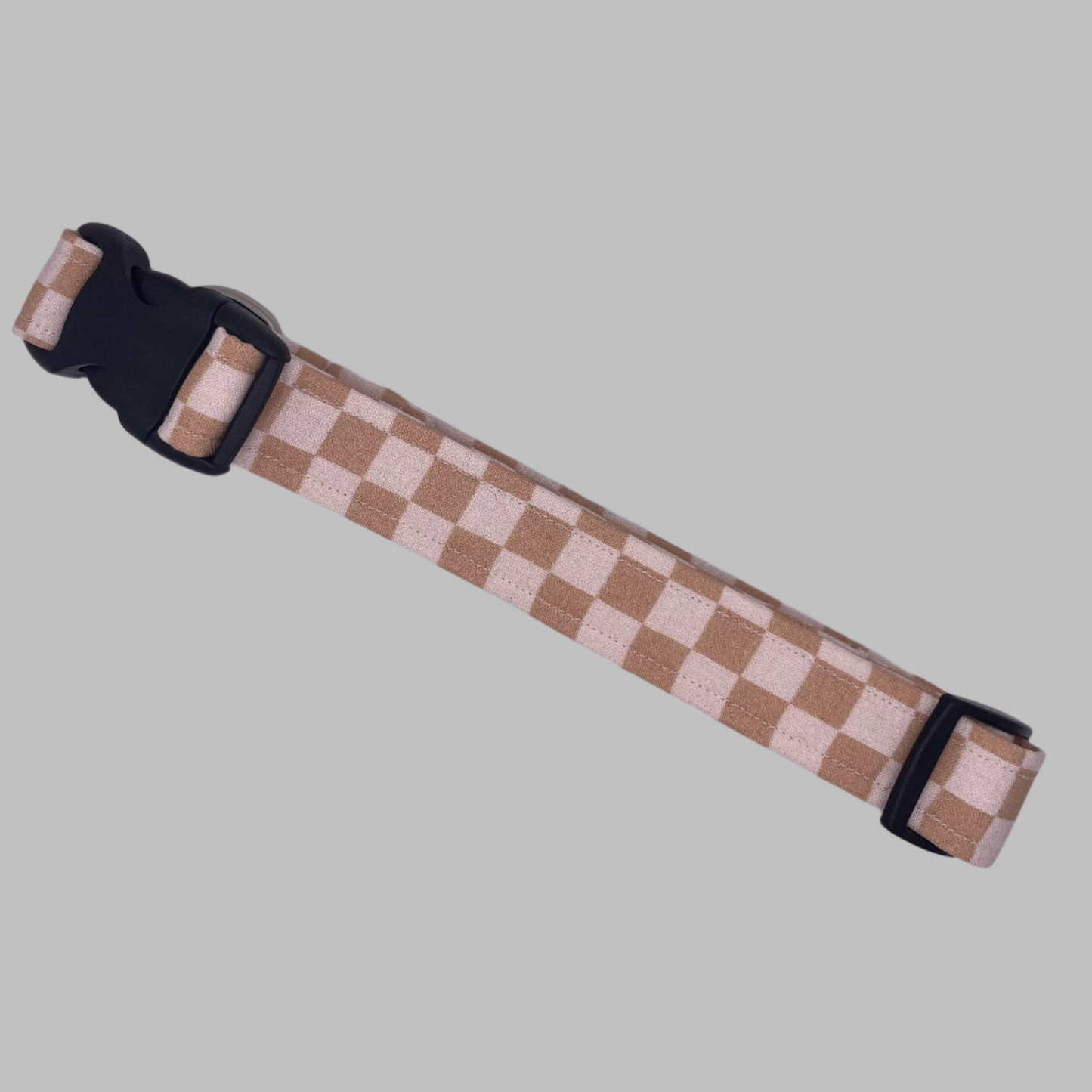 Checkered Collar